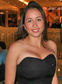 Date this stunning Brazil girl Tathiana from Sao Paulo BR154