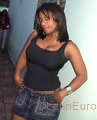 Date this pretty Brazil girl Ariadiny Cristina from Uberlandia BR156
