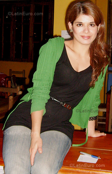 Date this hard body Colombia girl Adriana from Medellin CO118