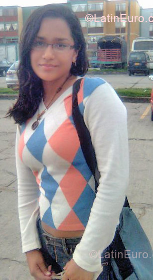 Date this charming Colombia girl Lina Marcela from Bogota CO120