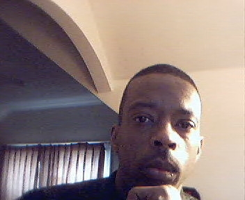 Date this tall United States man Phillip from milwaukee US123