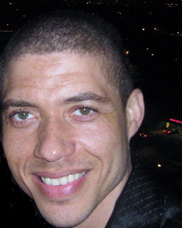 Date this young United States man Benito from Seattle US373