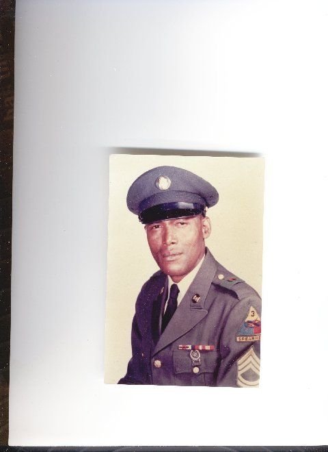 Date this tall United States man Gaines7 from Wilmington US385