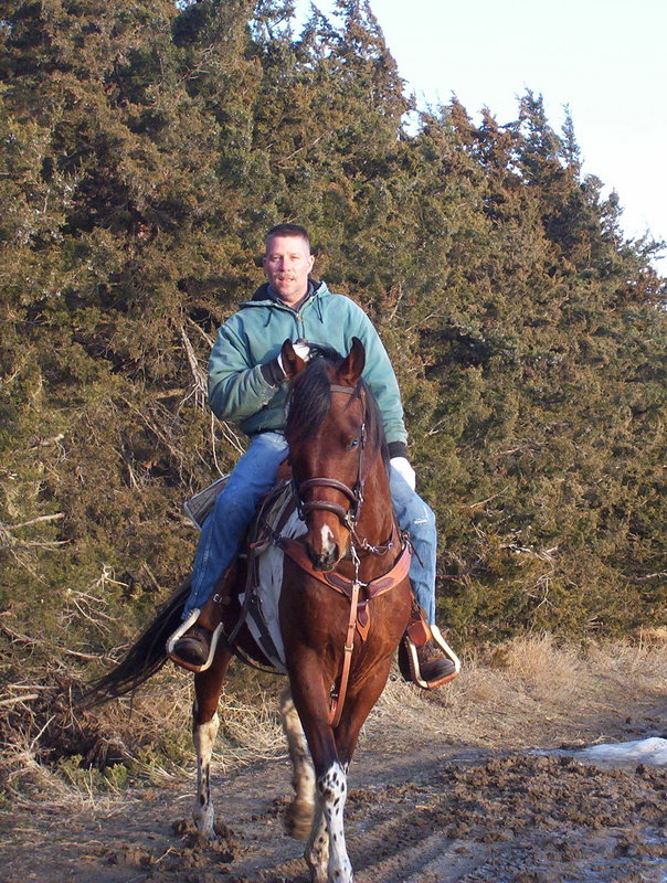 Date this delightful United States man Trapperdon from Omaha US548