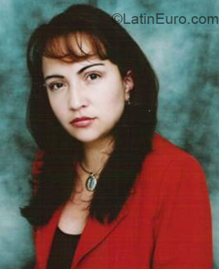 Date this beautiful Colombia girl Claudia Viviana from Bogota CO242