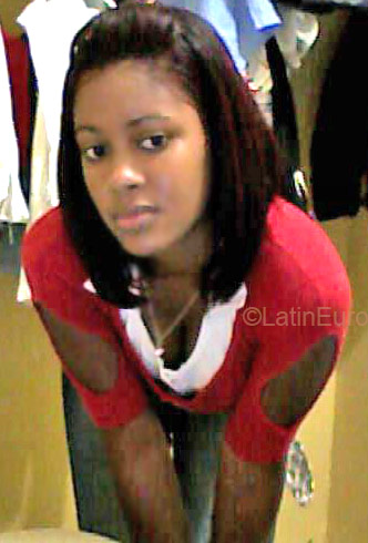 Date this stunning Dominican Republic girl Linarys from Santo Domingo DO266