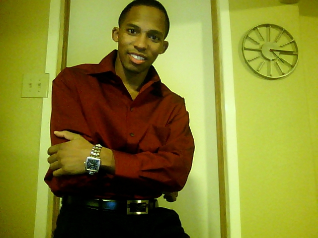 Date this delightful United States man Omari from Sacramento US855