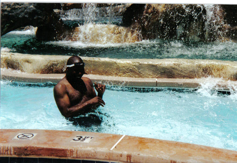 Date this cute United States man Lamont from Cleveland US962