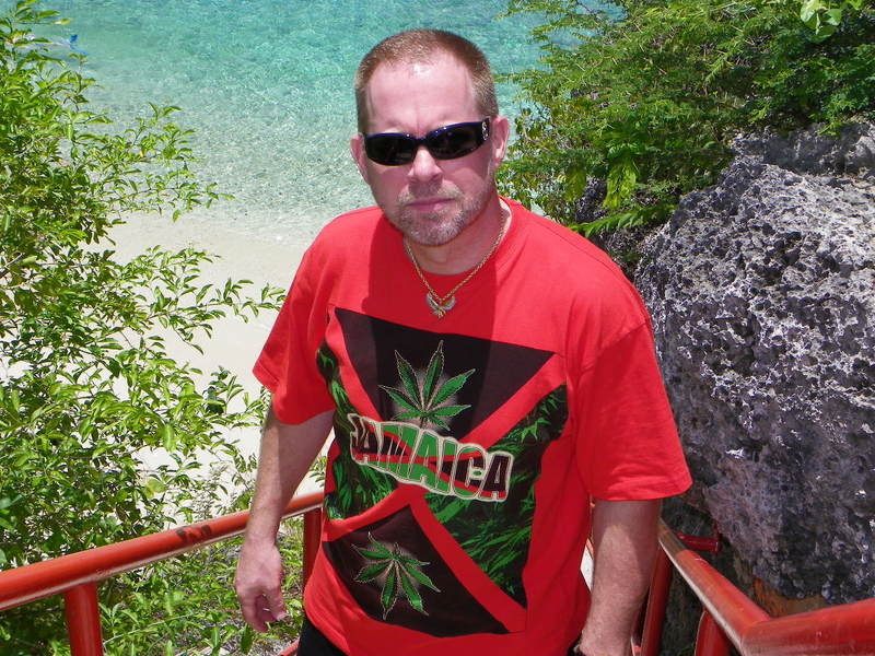 Date this sensual United States man SXXYWHTBOY from Dallas US1037
