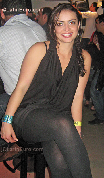 Date this passionate Colombia girl Andrea from Manizales CO386