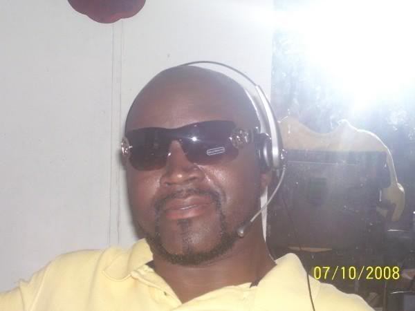 Date this pretty United States man Sivart from Orlando US1187