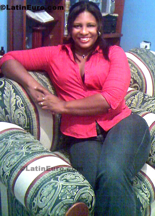 Date this hot Colombia girl Liliana from Cartagena CO399