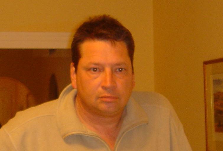 Date this nice looking United Kingdom man Casi-Casi from London GB73