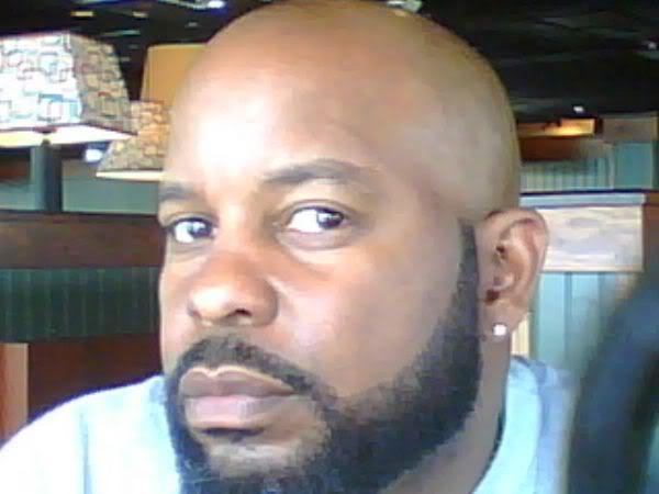 Date this attractive United States man Murph from Baltimore DO473