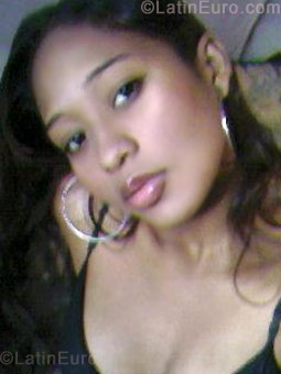 Date this sensual Dominican Republic girl Diony from Santo Domingo DO481