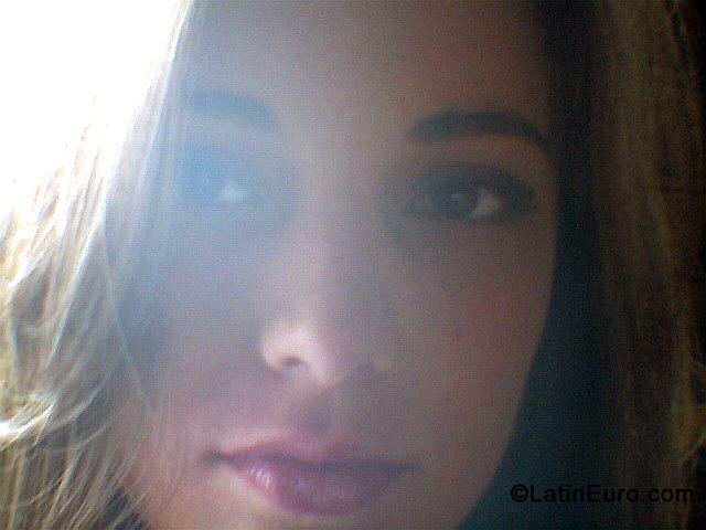 Date this georgeous Brazil girl Erica Roberta from Porto Feliz BR698