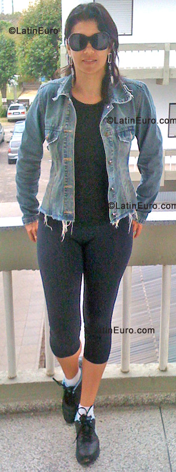 Date this hot Brazil girl Maria Denise from Poa BR756