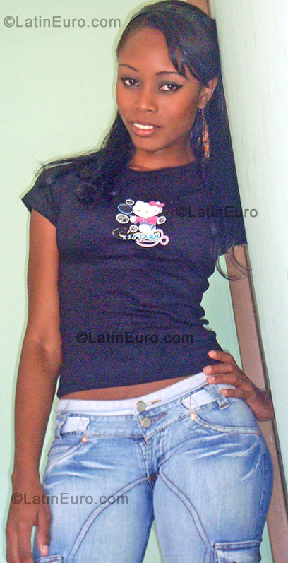 Date this gorgeous Colombia girl Jessica from Cali CO10379