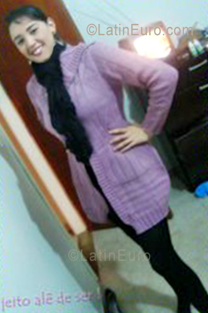 Date this georgeous Brazil girl Alessandra from Catalao BR800