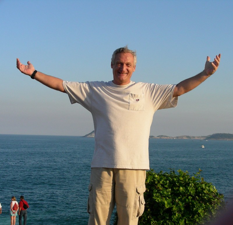 Date this cute United States man Arnold from Naples US1847