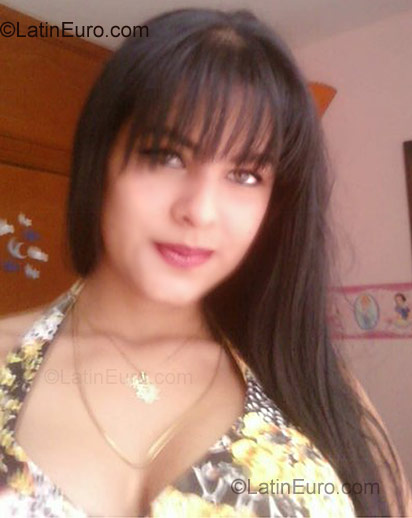 Date this exotic Colombia girl Steffany from Medellin CO600