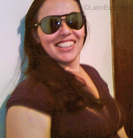 Date this voluptuous Brazil girl Bianca from Cacapava BR887