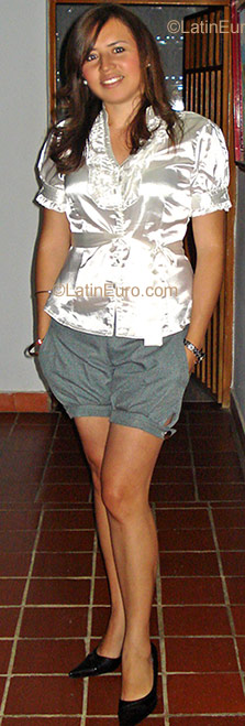 Date this cute Colombia girl Astrid Yohana from Miranda CO625