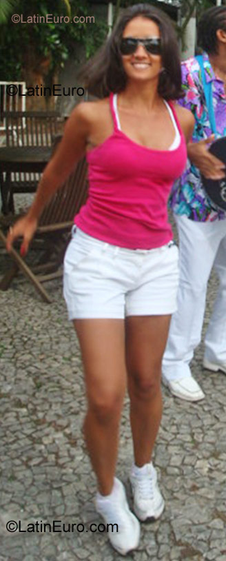Date this sensual Brazil girl Vanessa from Campinas BR897