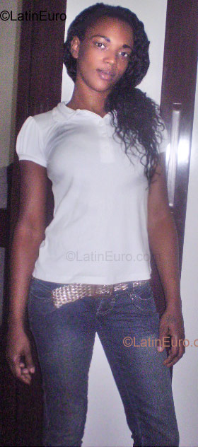 Date this voluptuous Brazil girl Janaina from Rio Bonito BR915