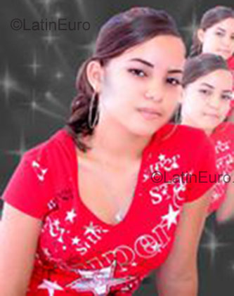 Date this georgeous Dominican Republic girl Dennys from Santiago DO704