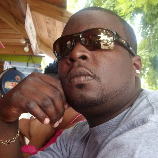Date this young Bahamas man Maddog from Nassau BS9