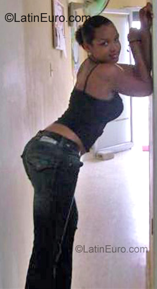 Date this passionate Dominican Republic girl Angela Marie from Santo Domingo DO774
