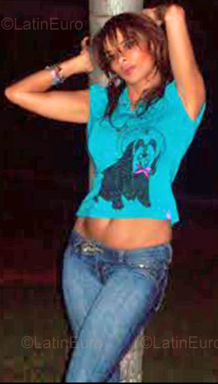 Date this athletic Brazil girl Carvalho from Brasilia BR992