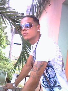 Date this nice looking Dominican Republic man Alex from Dominican Republic DO790