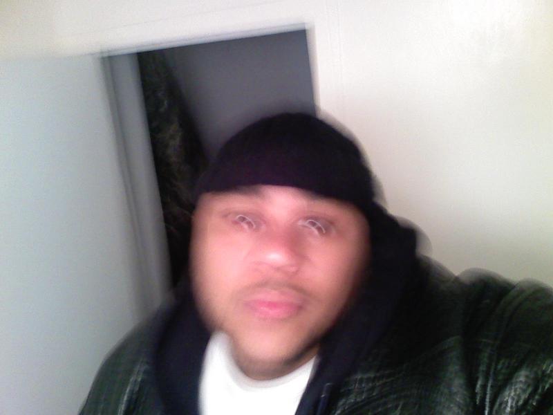 Date this stunning United States man Curtfilrt from Irvington US2375