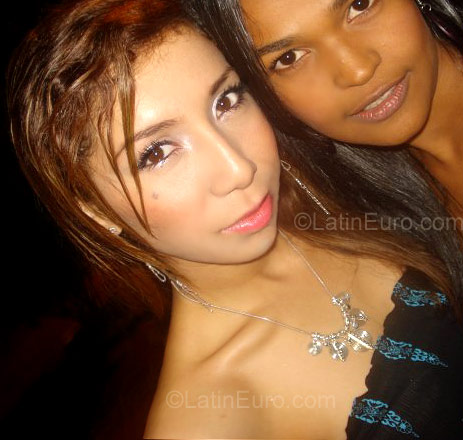 Date this good-looking Colombia girl Sindy Gabriela from Bucaramanga CO776