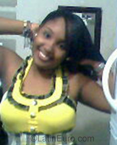 Date this lovely Dominican Republic girl Estefany from Santo Domingo DO872