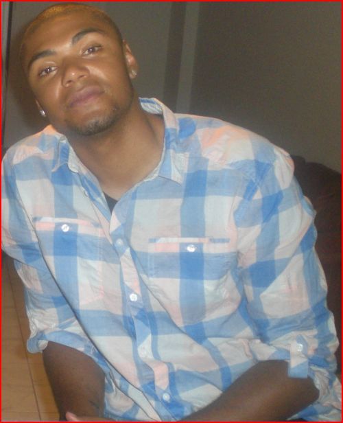 Date this athletic France man Disigi from Paris FR22