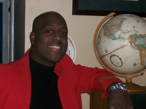 Date this sensual United States man DR BRUCE DEVLON from Flint US2459