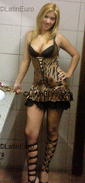 Date this young Brazil girl Ana Paula from Santos BR1096