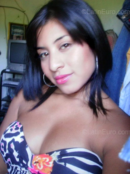 Date this charming Colombia girl Lina Vanessa from Jamundi CO819