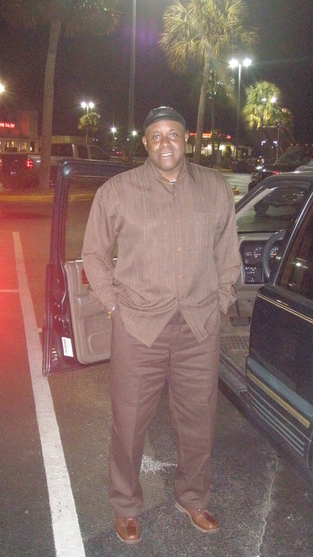 Date this funny Virgin Islands (U.S.) man Suavemente from St.thomas VI1