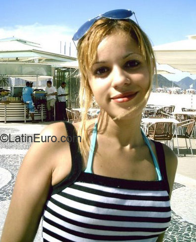Date this beautiful Brazil girl Lilica26 from Rio De Janeiro BR1113