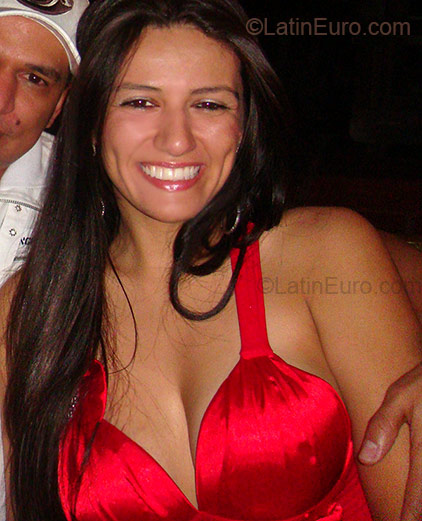 Date this tall Brazil girl Vanessa from Belo Horizonte BR1116