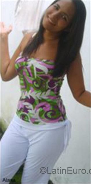 Date this charming Brazil girl Alana from Itabuna BR1118