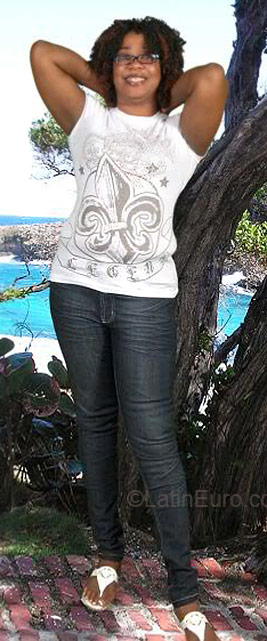 Date this stunning Jamaica girl Paula from  JM28