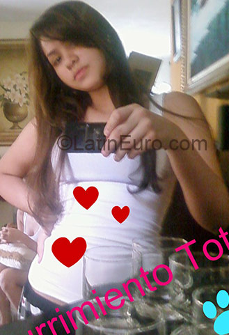 Date this pretty Dominican Republic girl Sara from Santo Domingo DO939