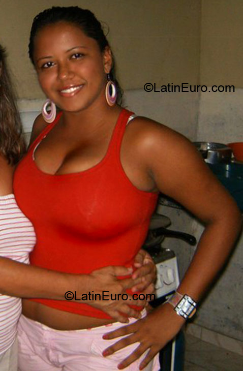 Date this funny Brazil girl Juliane from Belem BR1140