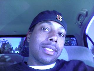 Date this attractive United States man Winga21 from Sacramento US2658