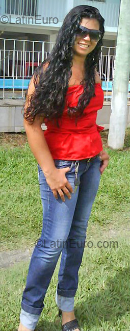 Date this gorgeous Brazil girl Cristiane Viana from Rio De Janeiro BR1166